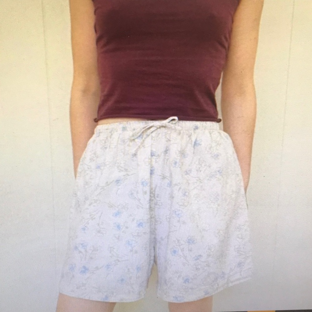 CHEROKEE/VINTAGE-COTTEGECORE LINEN CREAMw BLUE FLORAL SHORTS/NEW